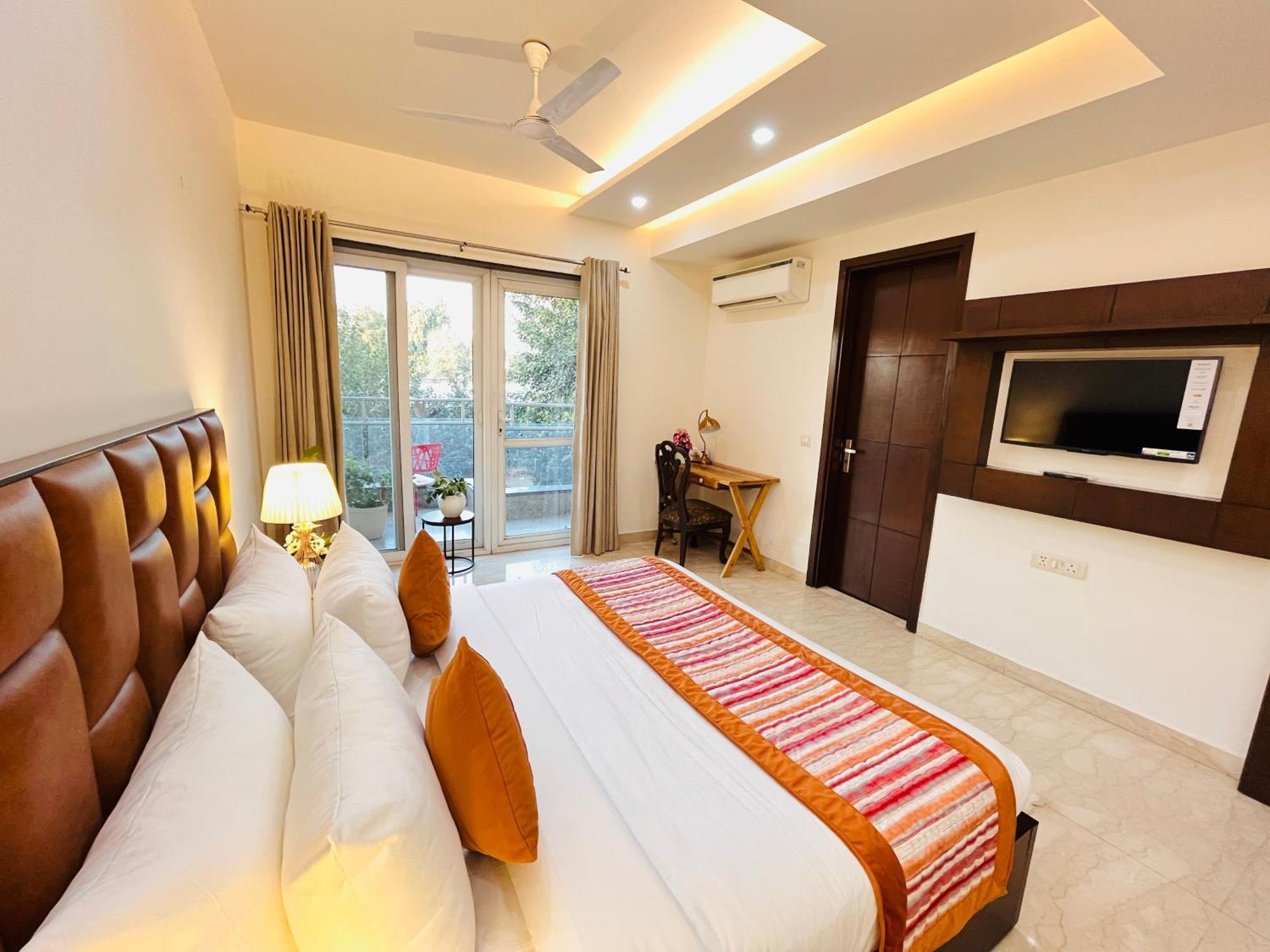 Isuites Residency New Delhi