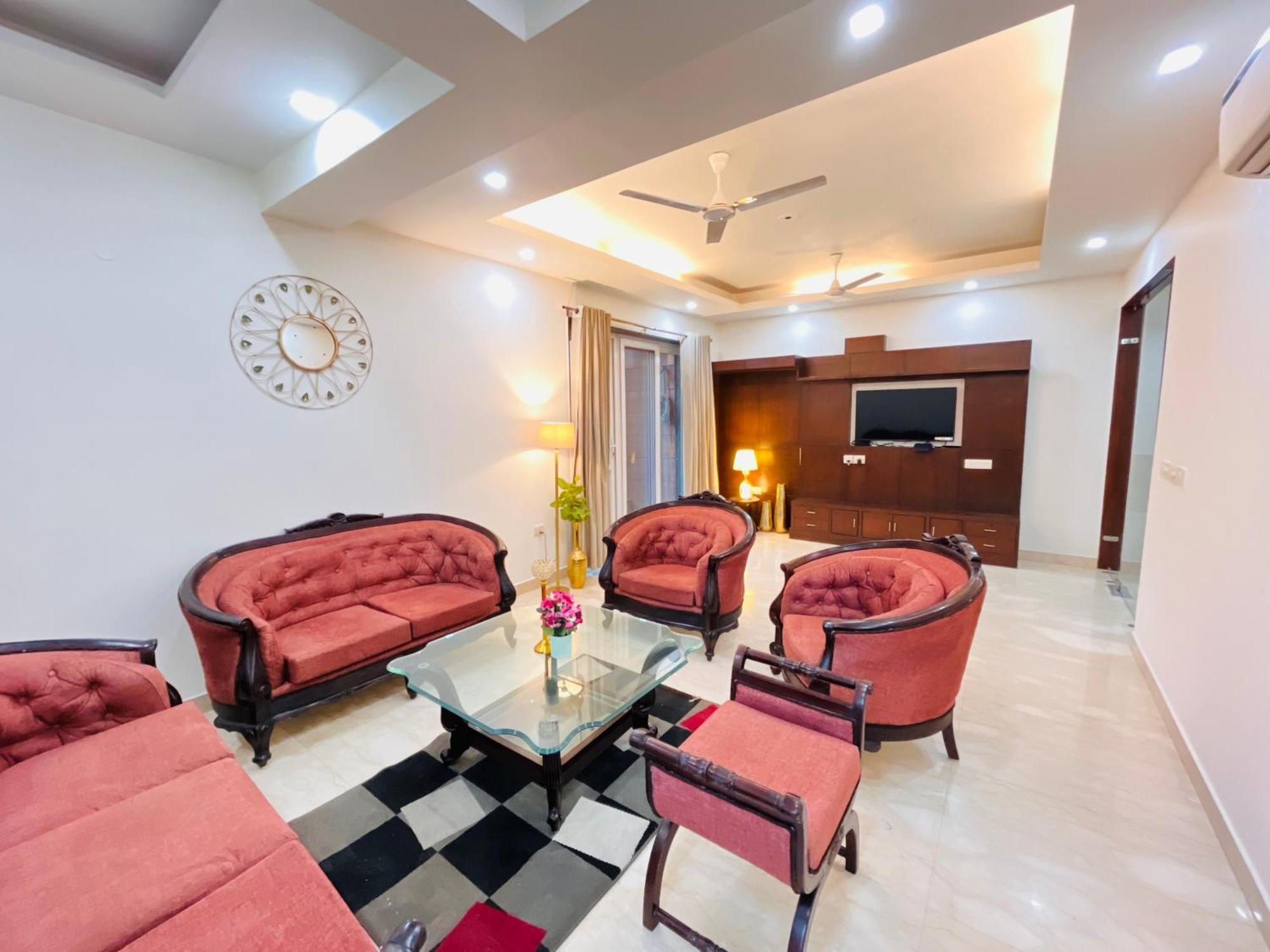 Bed & Breakfast Isuites Residency