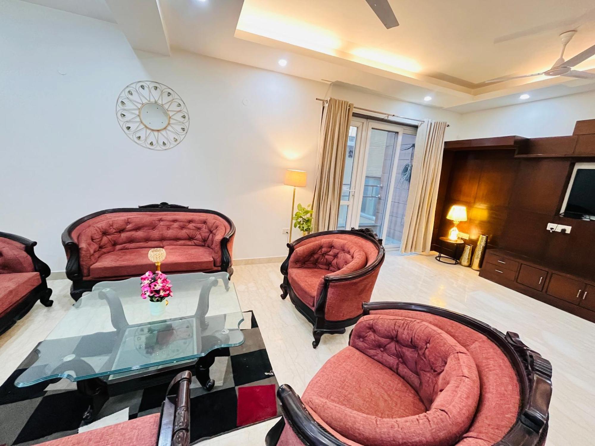 Isuites Residency New Delhi