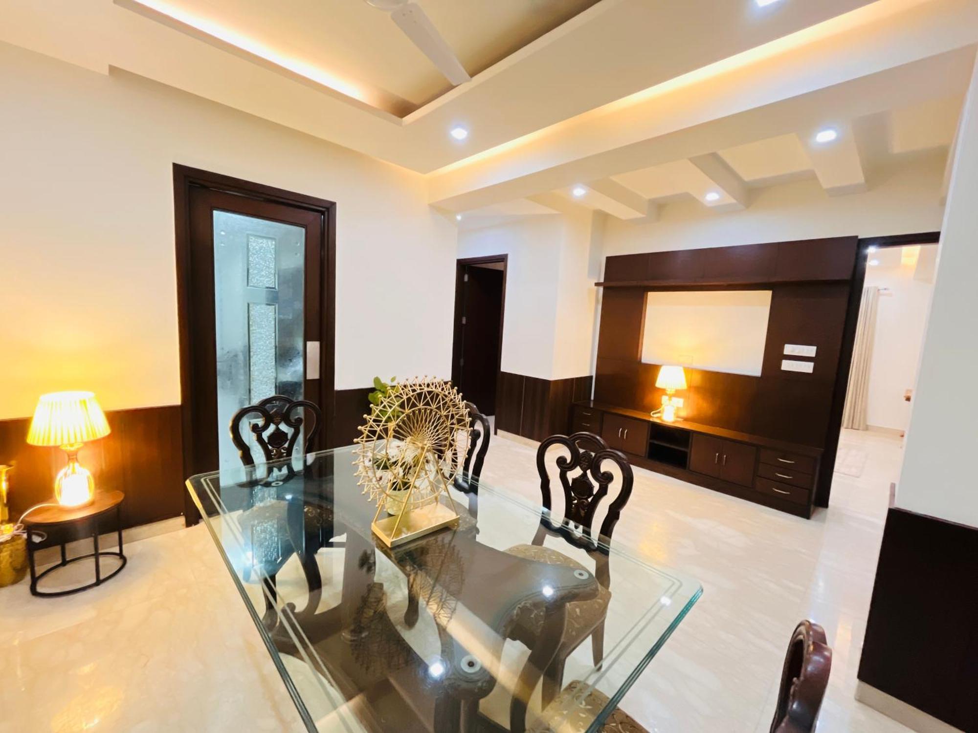 Isuites Residency Bed & Breakfast *